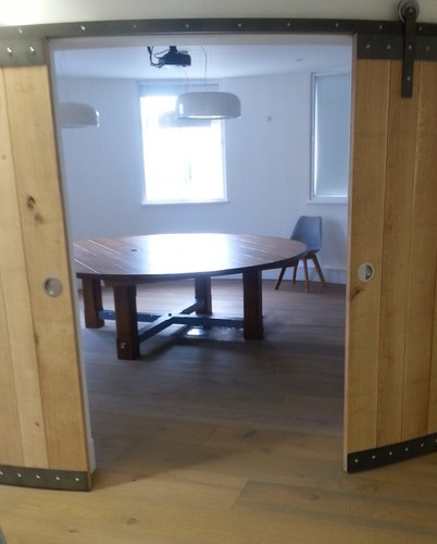 14 seater large round - 14,